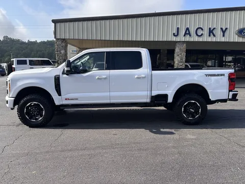 2026 Ford F-250 Super Duty Lariat Tremor