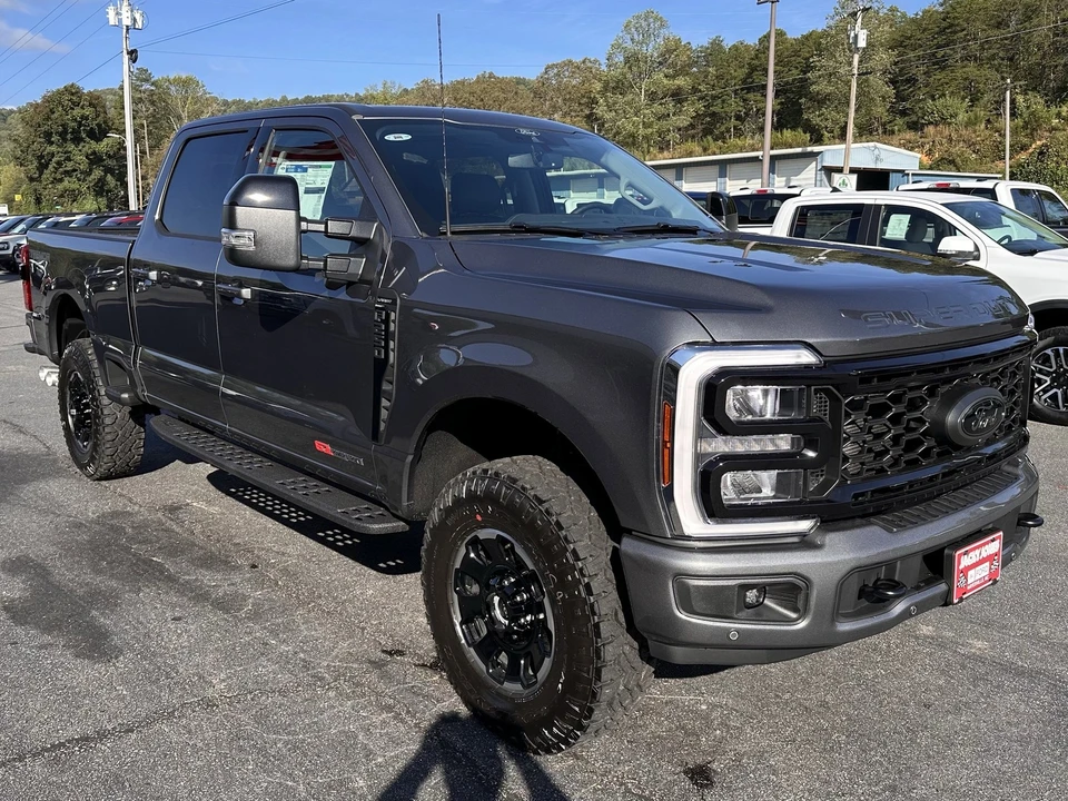 2026 Ford Super Duty 5th Gen - Image 4 of 21