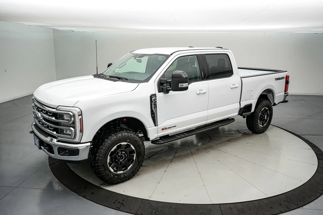 2026 Ford Super Duty 5th Gen - Image 11 of 29