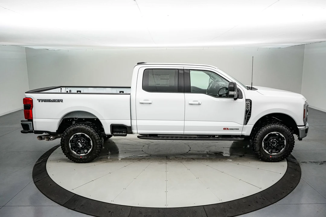 2026 Ford Super Duty 5th Gen - Image 4 of 21