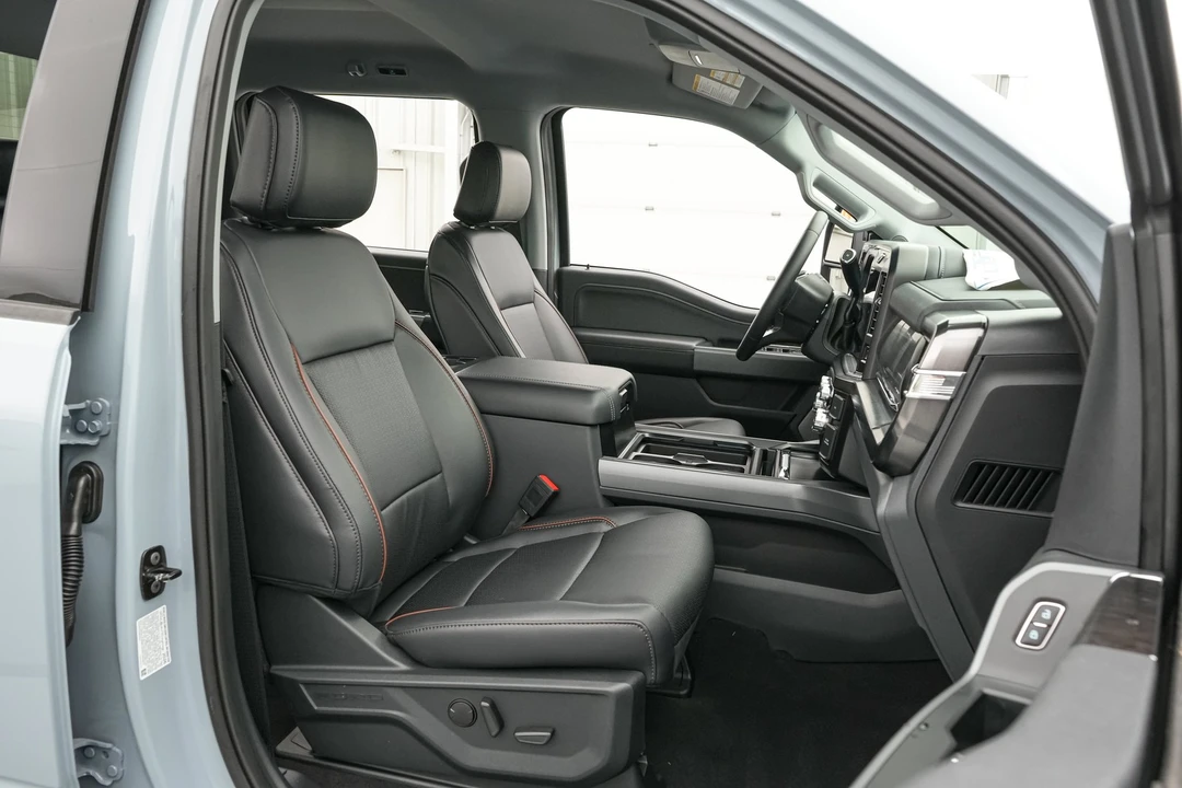 2026 Ford Super Duty 5th Gen - Image 23 of 26