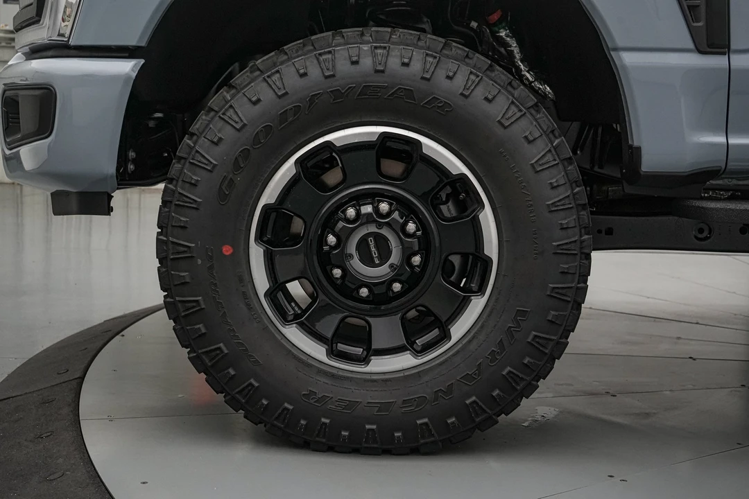 2026 Ford Super Duty 5th Gen - Image 12 of 26