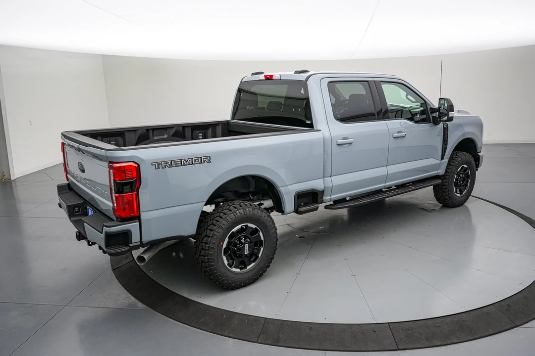 2026 Ford Super Duty 5th Gen - Image 5 of 26