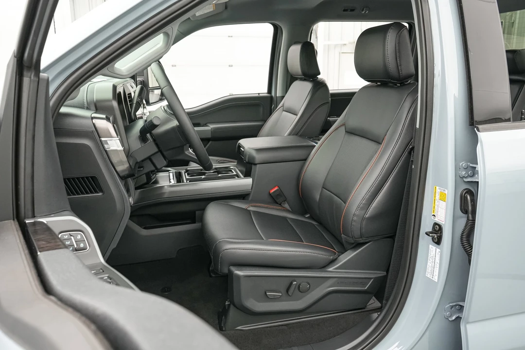 2026 Ford Super Duty 5th Gen - Image 14 of 26
