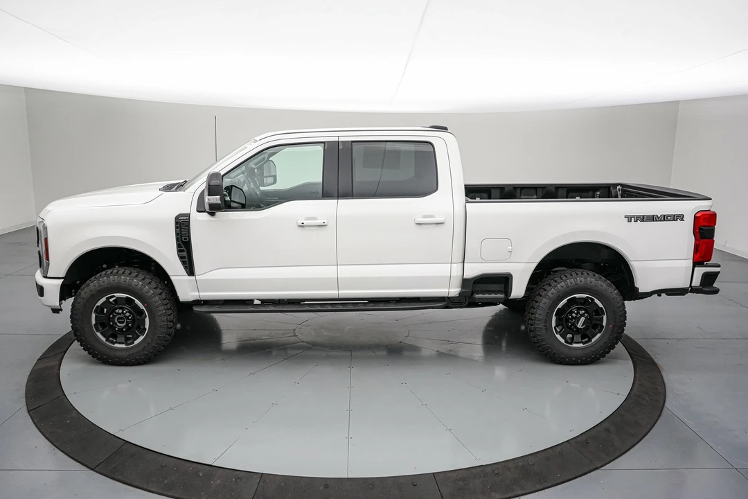 2026 Ford Super Duty 5th Gen - Image 9 of 26