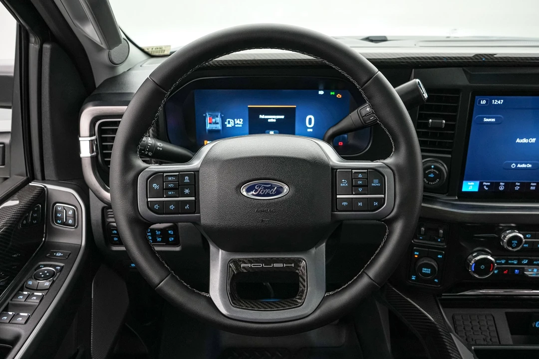 2026 Ford Super Duty 5th Gen - Image 28 of 31