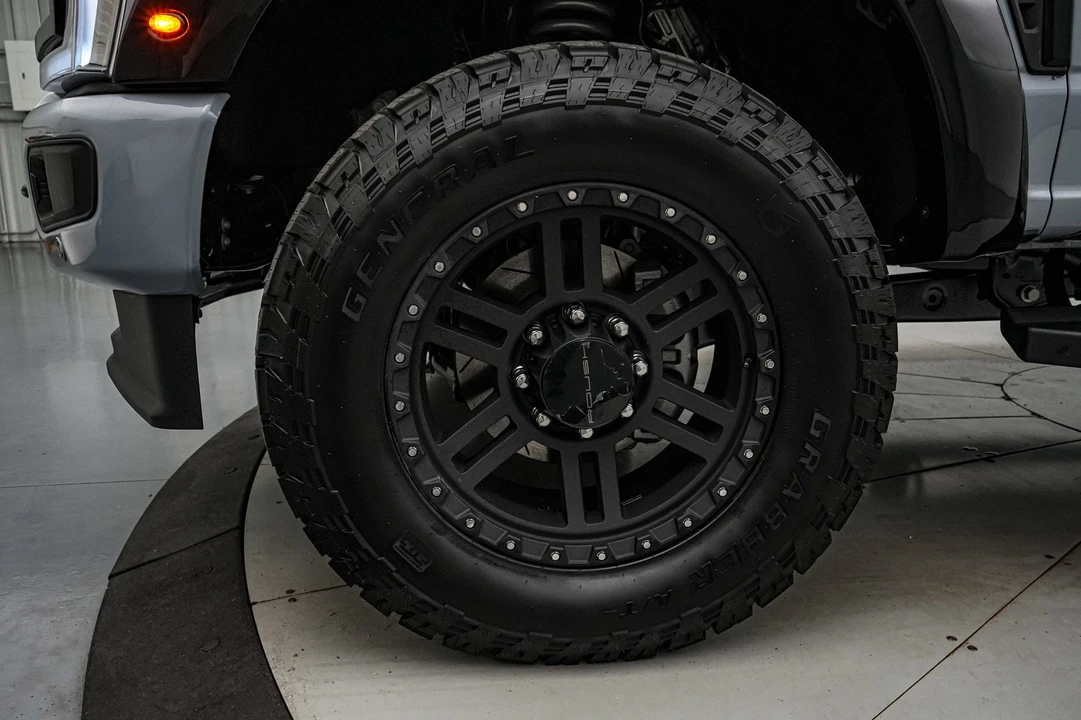 2026 Ford Super Duty 5th Gen - Image 16 of 21