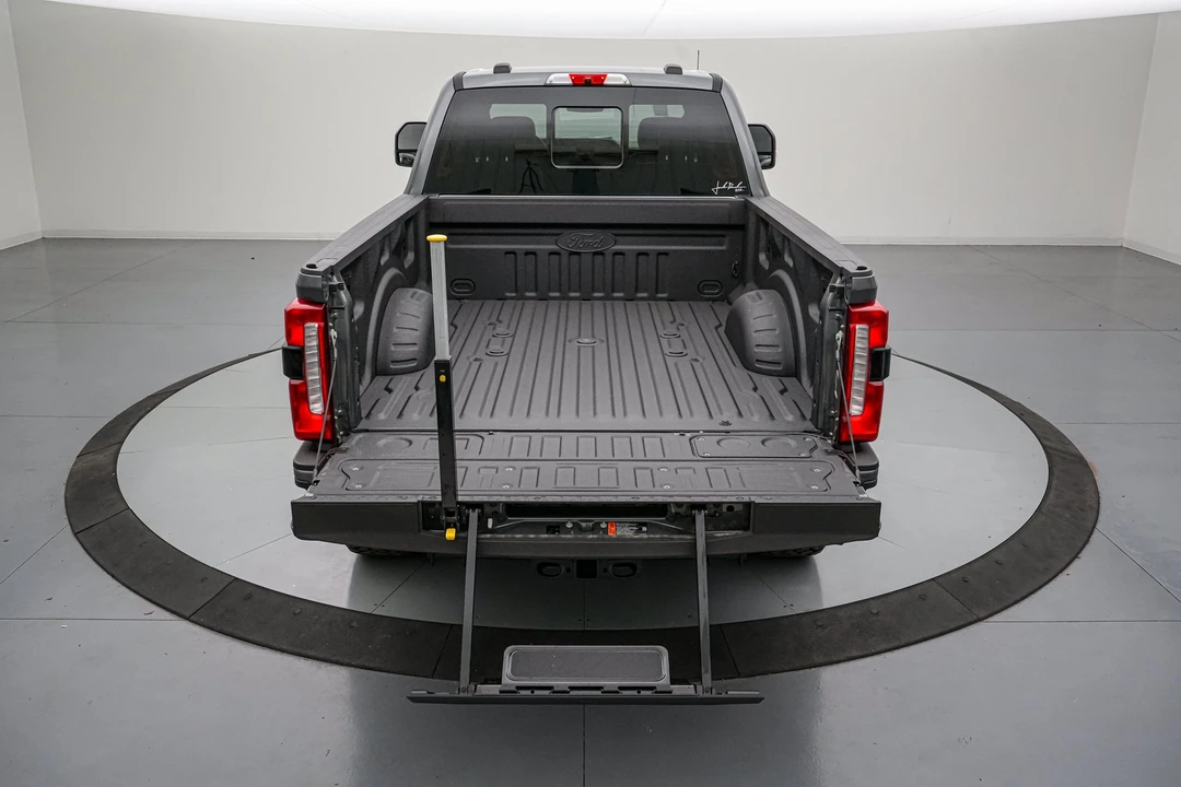 2026 Ford Super Duty 5th Gen - Image 8 of 31