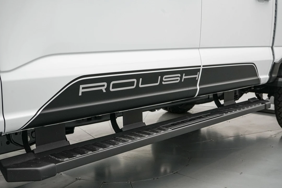 2026 Ford Super Duty 5th Gen - Image 18 of 31