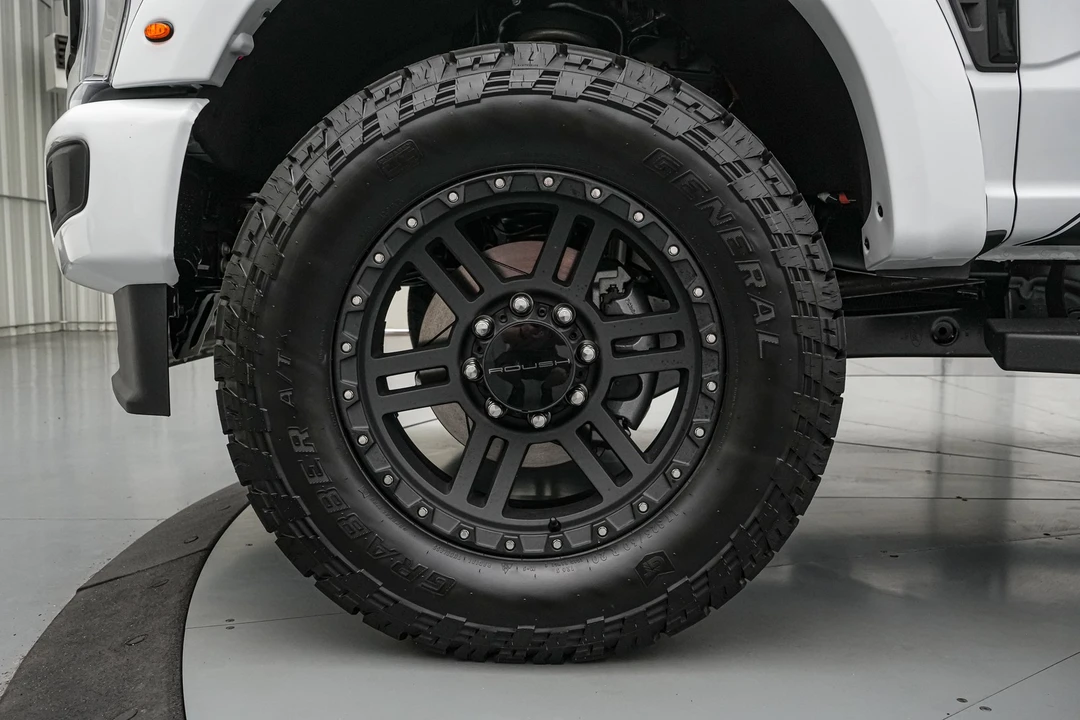 2026 Ford Super Duty 5th Gen - Image 13 of 31