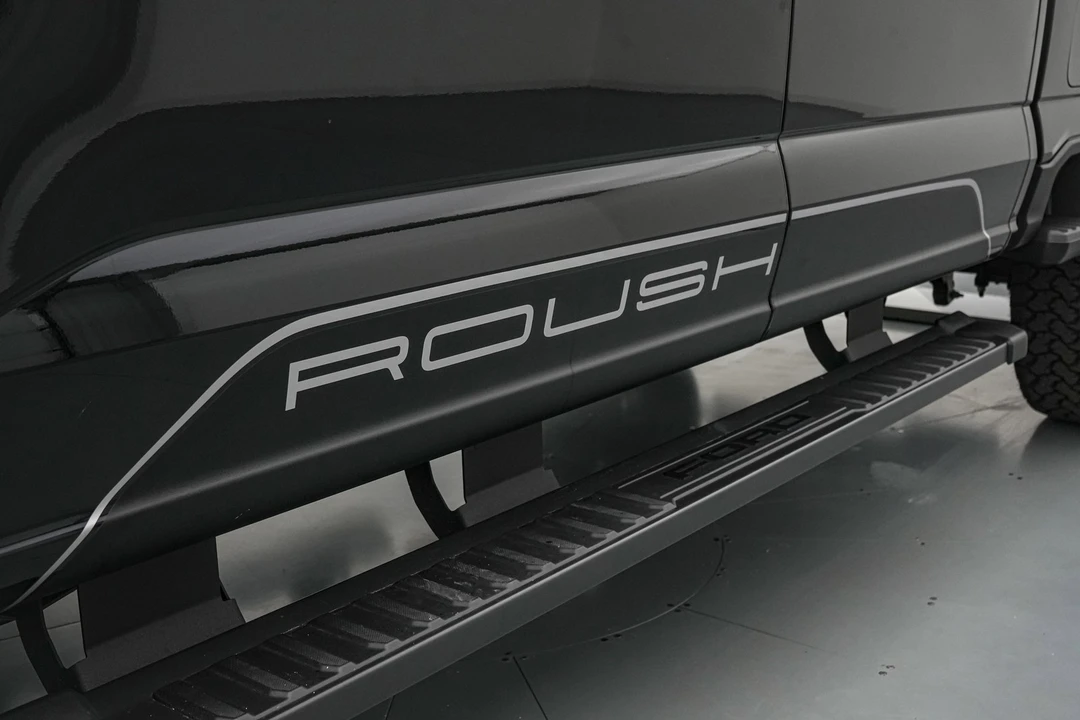 2026 Ford Super Duty 5th Gen - Image 18 of 31