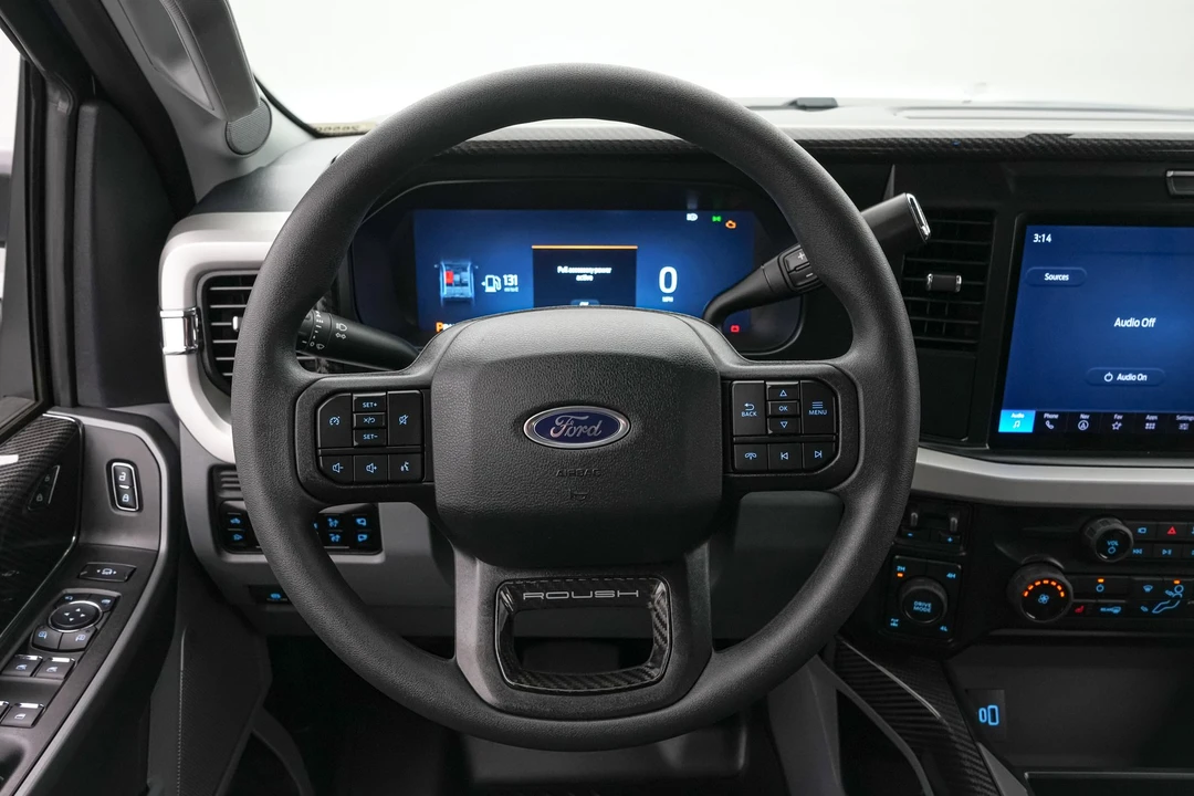 2026 Ford Super Duty 5th Gen - Image 25 of 31