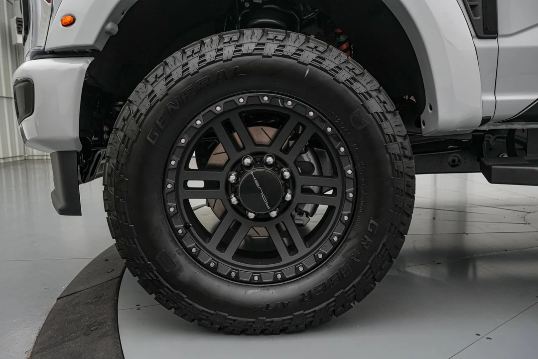 2026 Ford Super Duty 5th Gen - Image 13 of 31