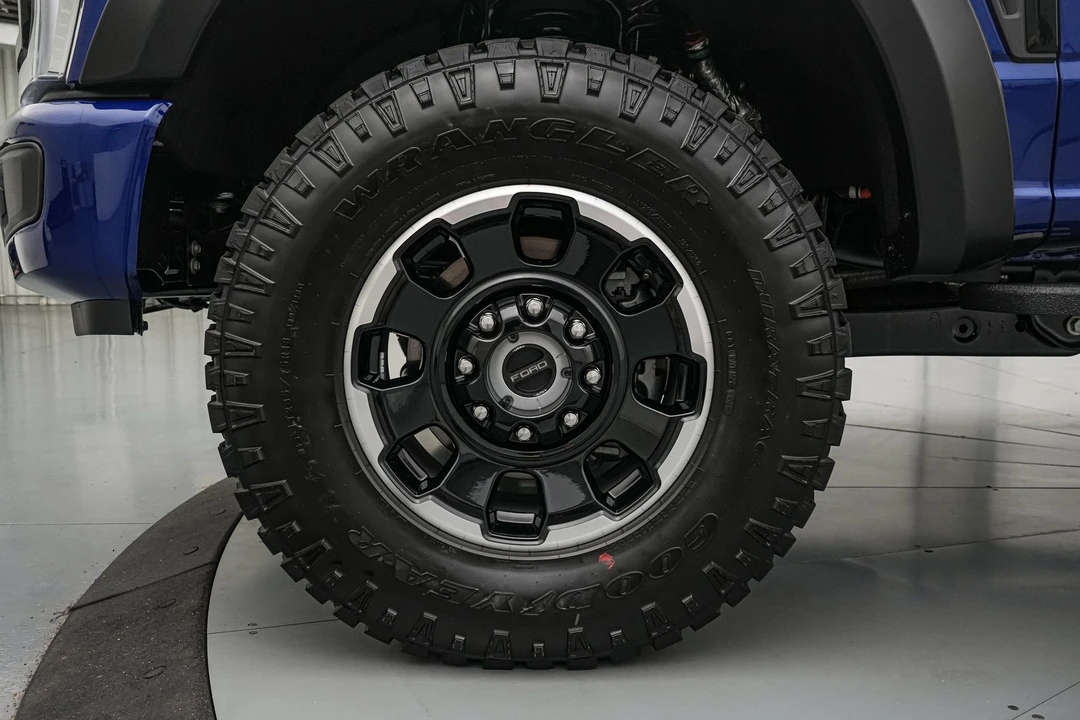 2026 Ford Super Duty 5th Gen - Image 13 of 31