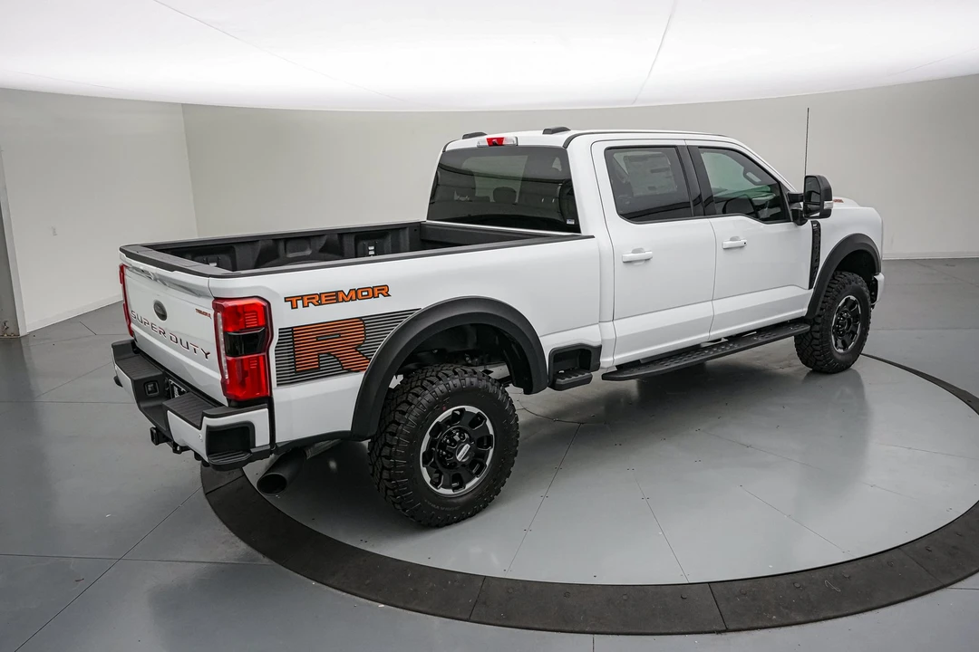 2026 Ford Super Duty 5th Gen - Image 6 of 31