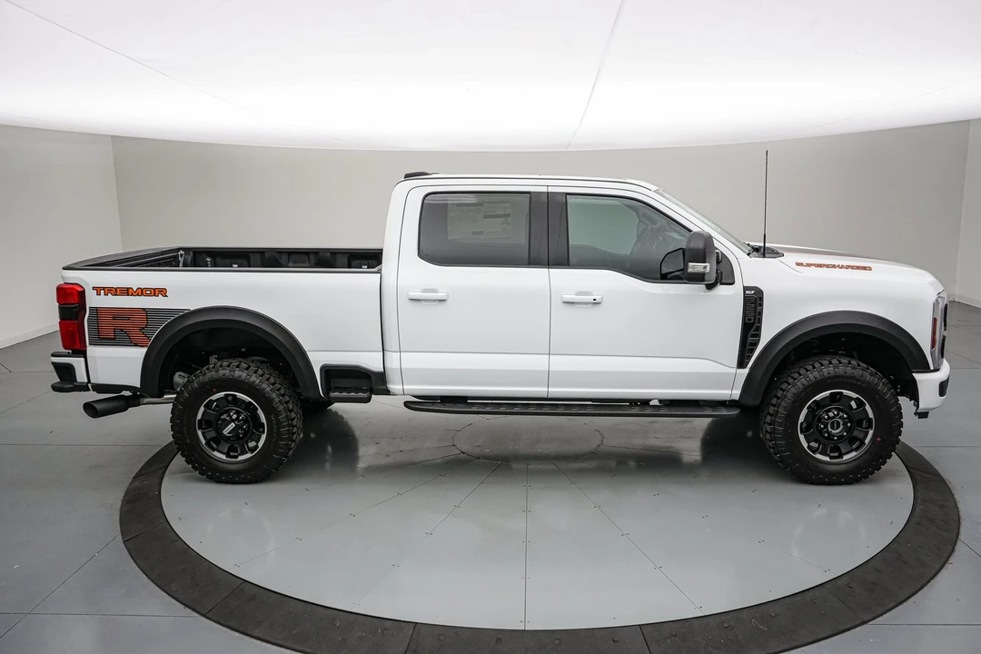 2026 Ford Super Duty 5th Gen - Image 5 of 31