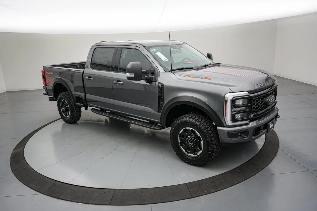 2026 Ford Super Duty 5th Gen - Image 4 of 31