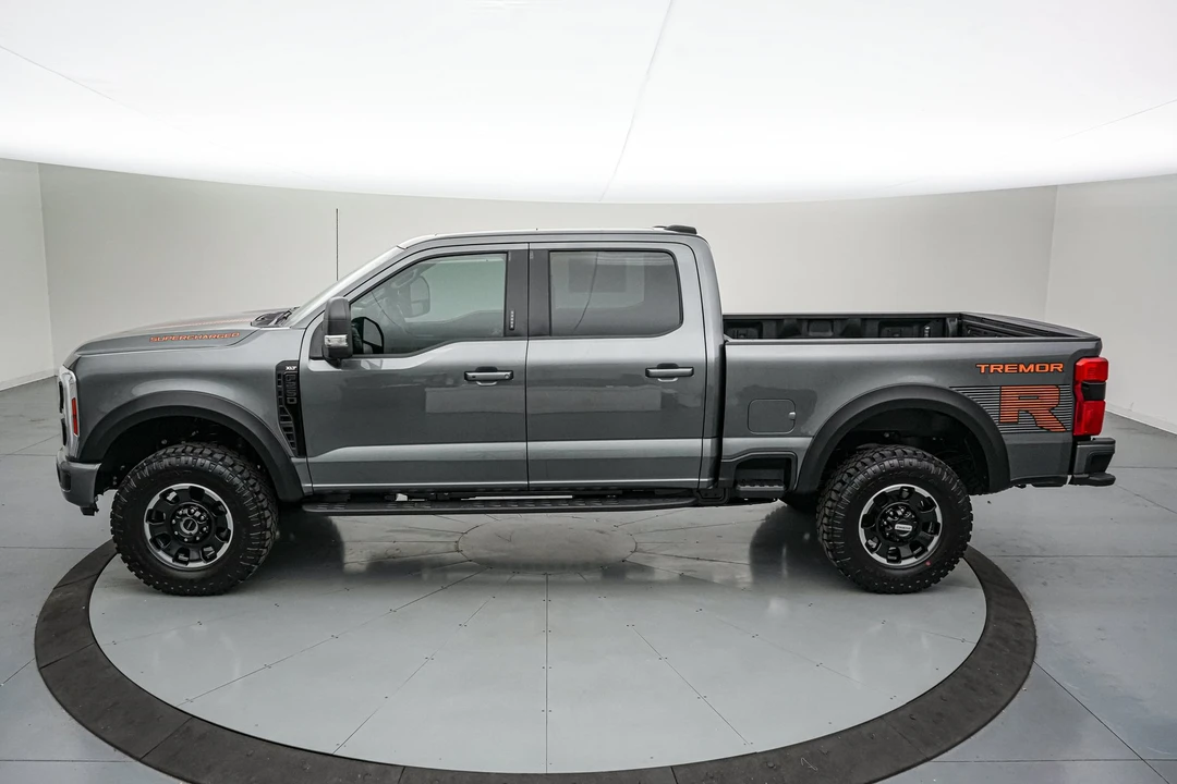2026 Ford Super Duty 5th Gen - Image 10 of 31