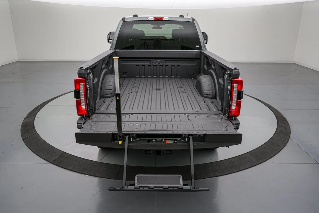 2026 Ford Super Duty 5th Gen - Image 8 of 31