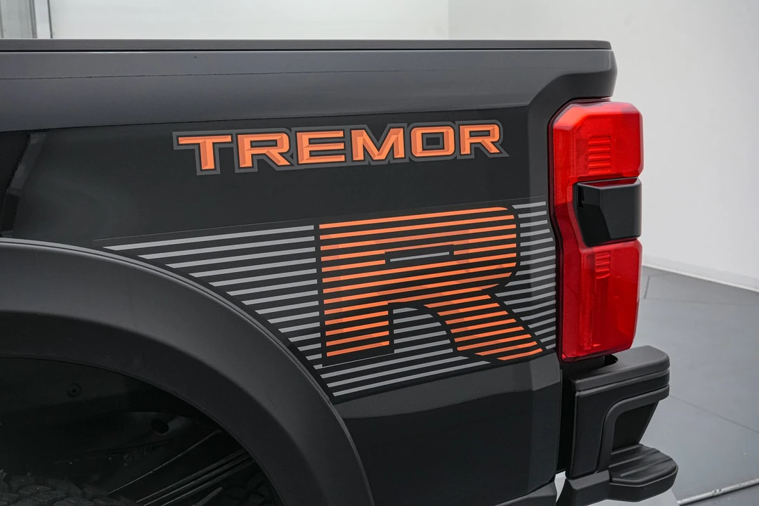 2026 Ford Super Duty 5th Gen - Image 23 of 31