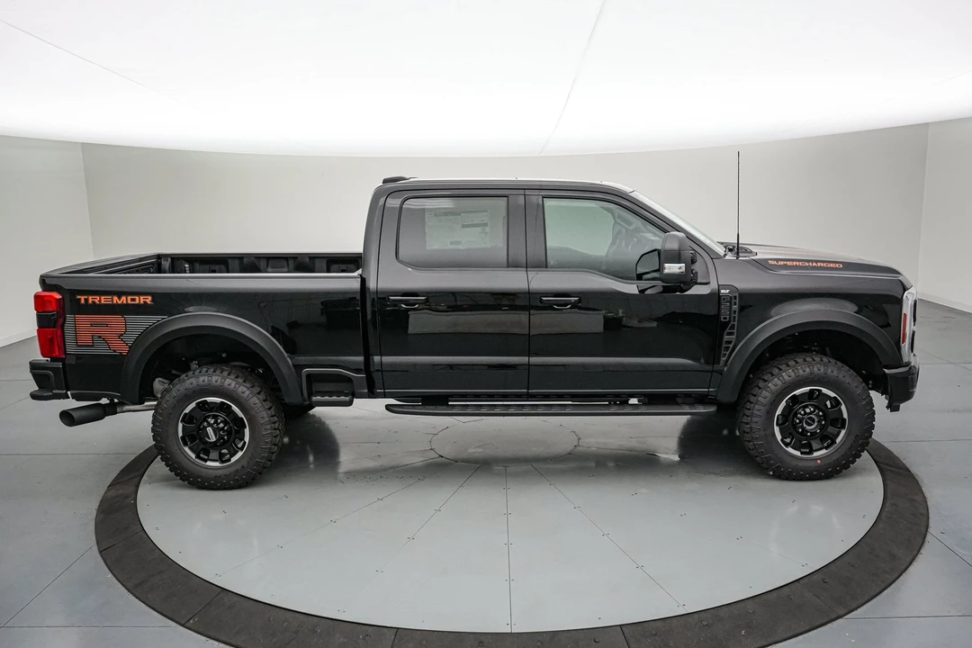 2026 Ford Super Duty 5th Gen - Image 4 of 31