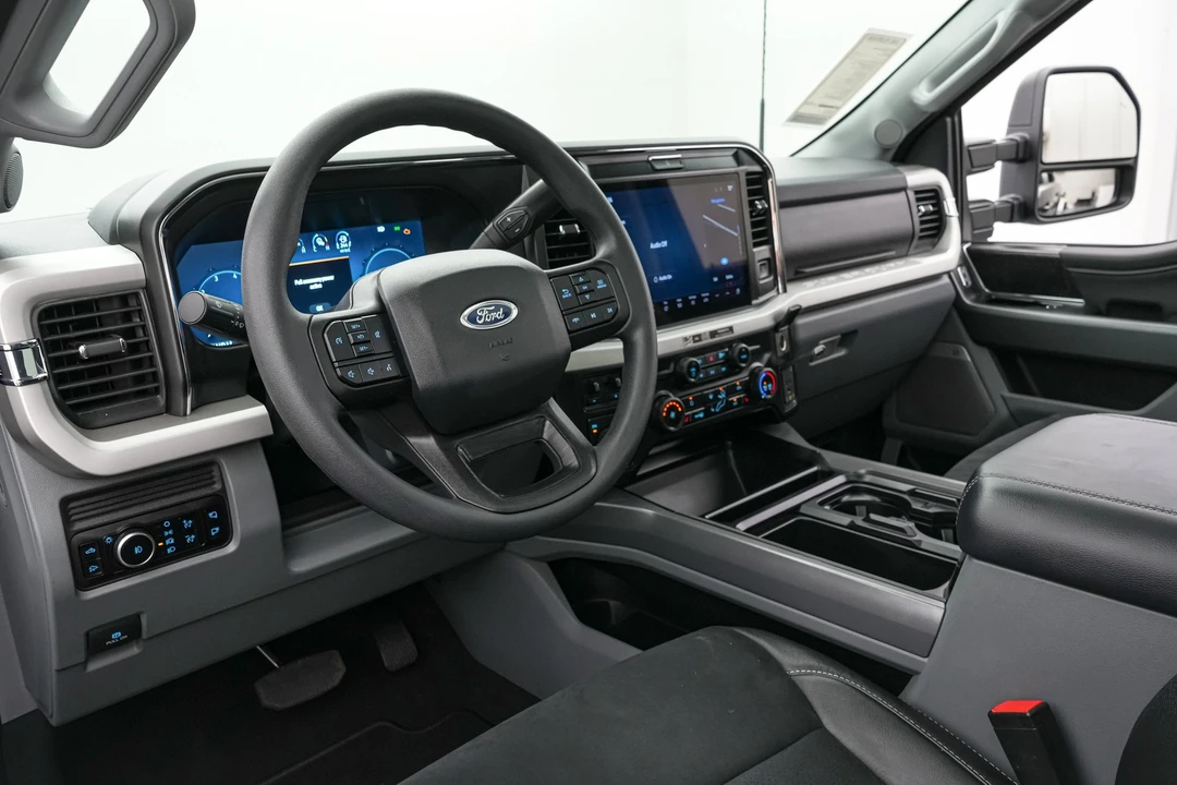 2026 Ford Super Duty 5th Gen - Image 28 of 31