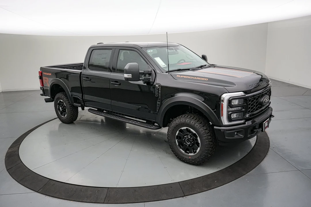 2026 Ford Super Duty 5th Gen - Image 2 of 31