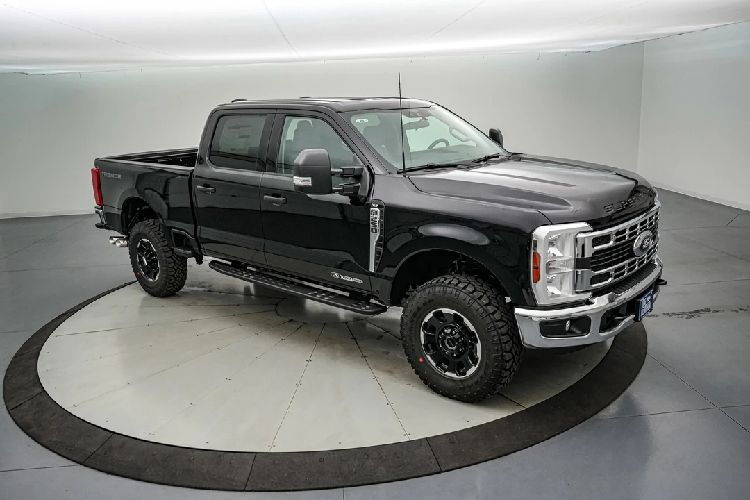 2026 Ford Super Duty 5th Gen - Image 2 of 21