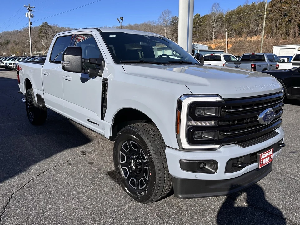 2026 Ford Super Duty 5th Gen - Image 4 of 31