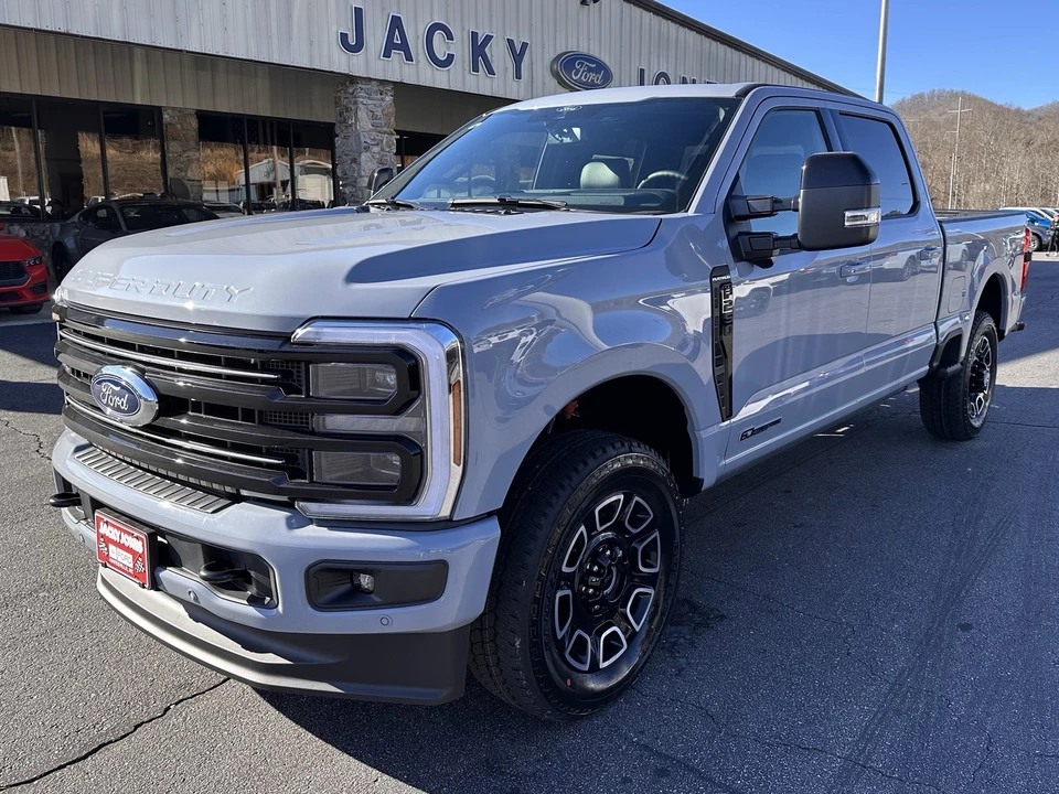 2026 Ford Super Duty 5th Gen - Image 2 of 31