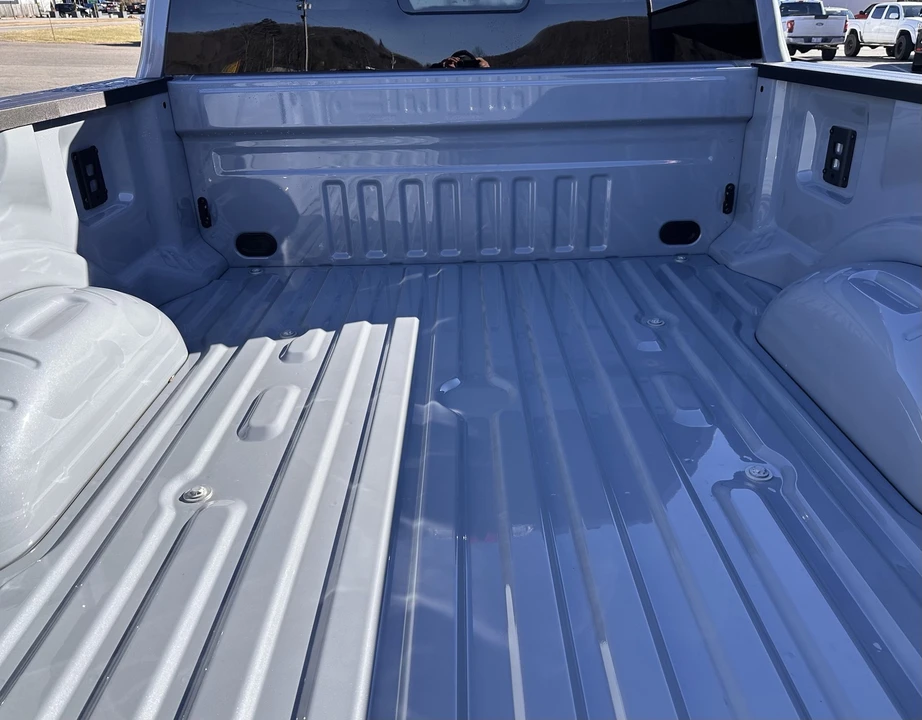 2026 Ford Super Duty 5th Gen - Image 9 of 31