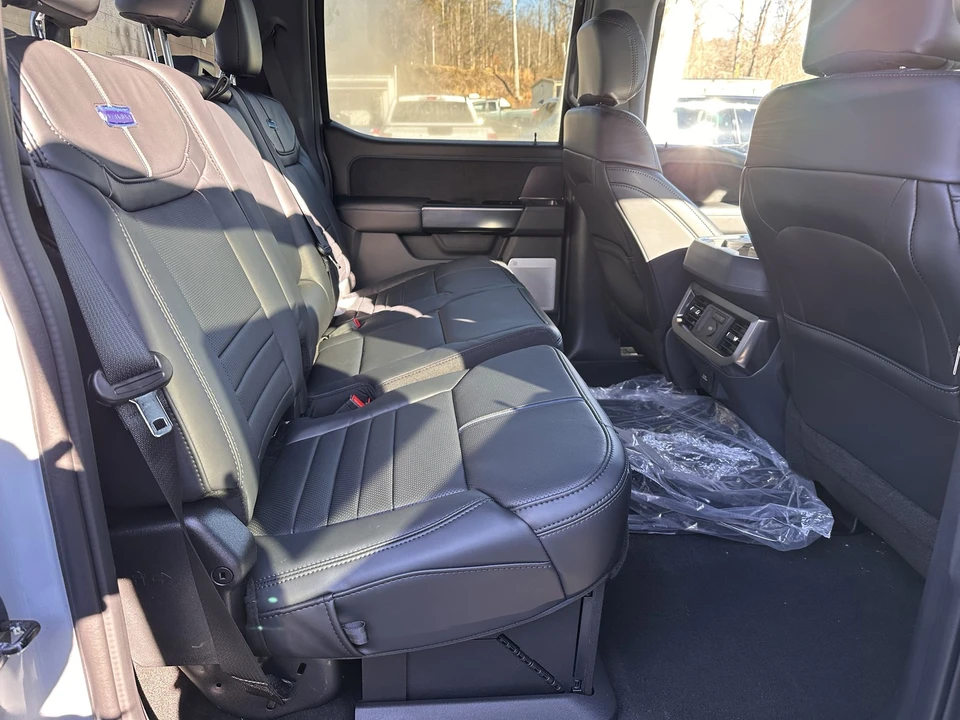 2026 Ford Super Duty 5th Gen - Image 19 of 31