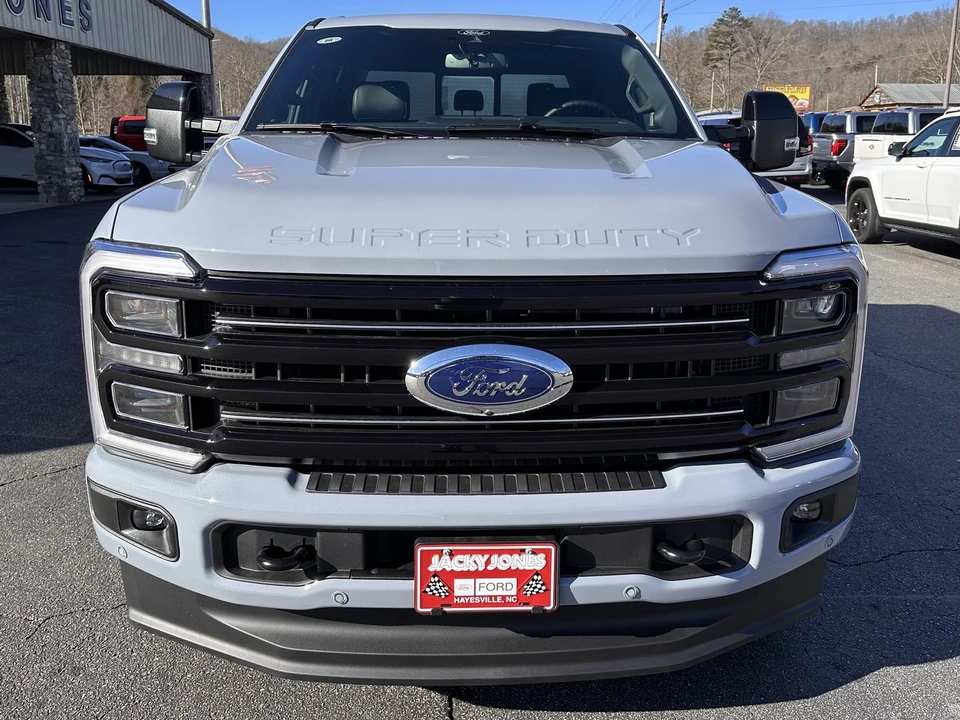 2026 Ford Super Duty 5th Gen - Image 3 of 31