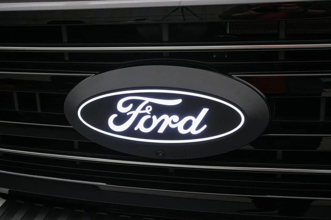 2026 Ford Super Duty 5th Gen - Image 13 of 21