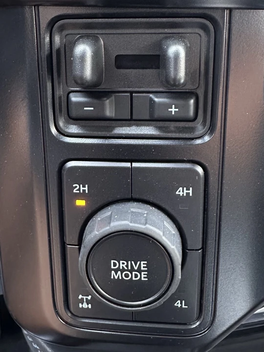2026 Ford Super Duty 5th Gen - Image 23 of 31