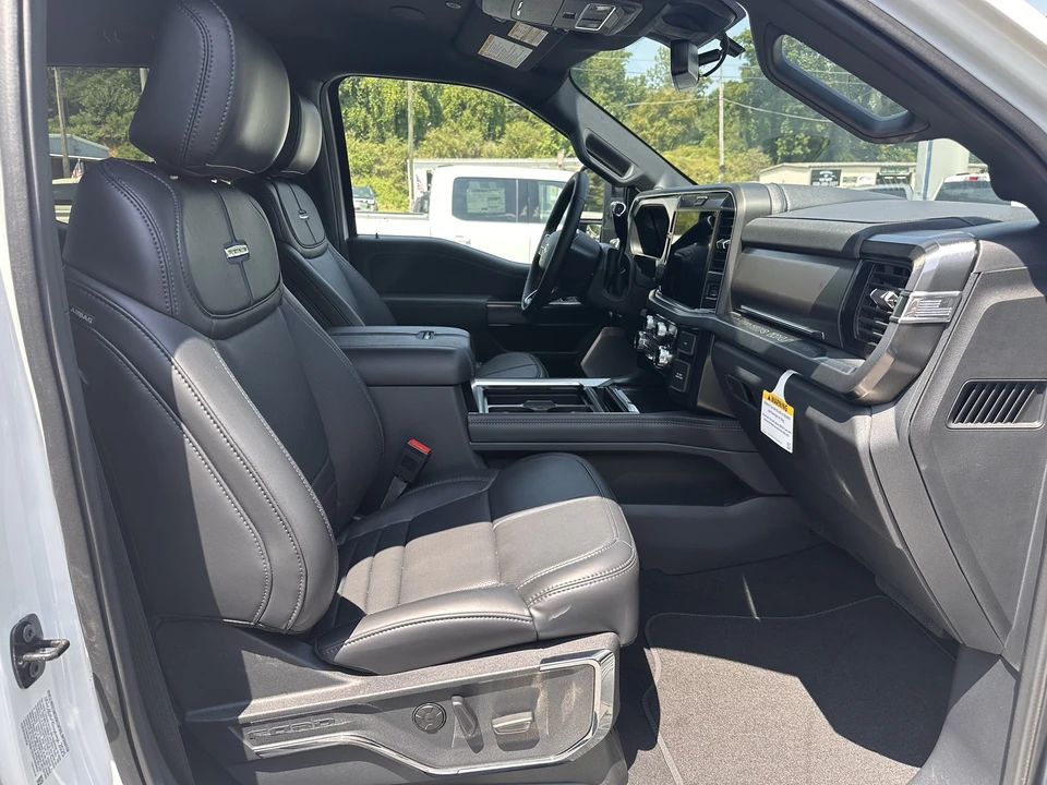 2026 Ford Super Duty 5th Gen - Image 17 of 31