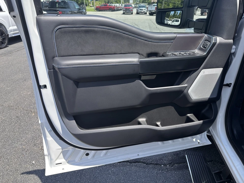 2026 Ford Super Duty 5th Gen - Image 10 of 31