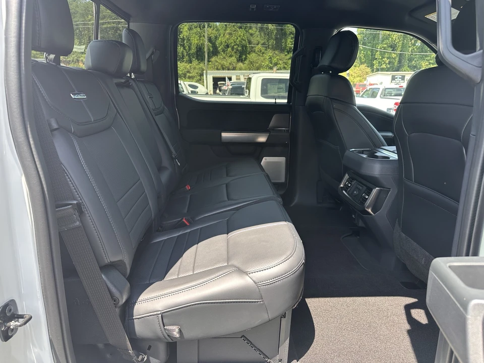 2026 Ford Super Duty 5th Gen - Image 20 of 31