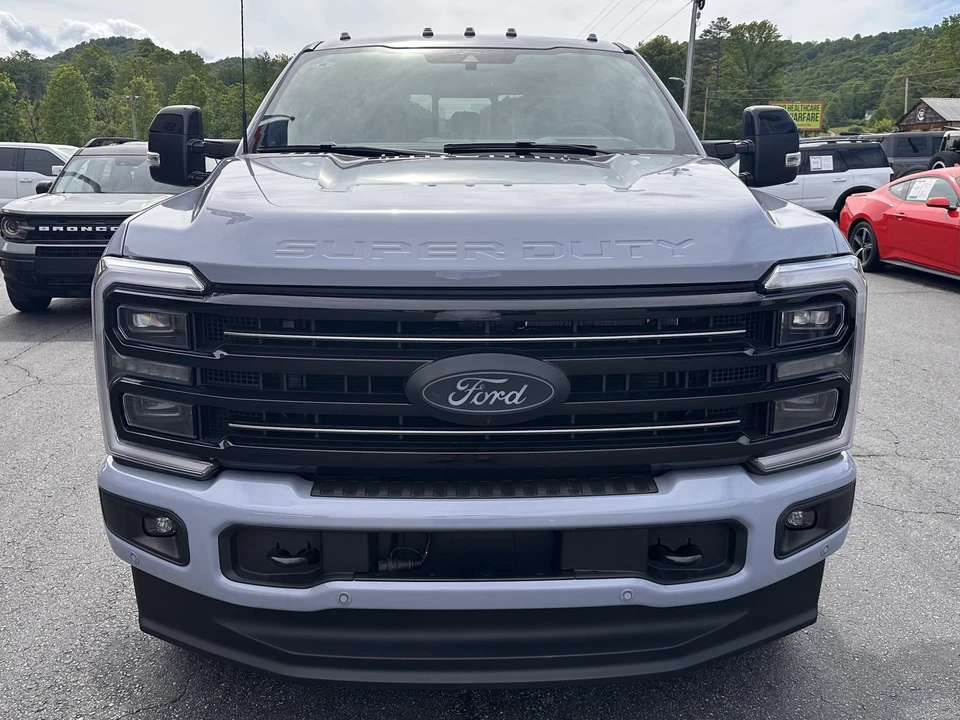 2026 Ford Super Duty 5th Gen - Image 3 of 31