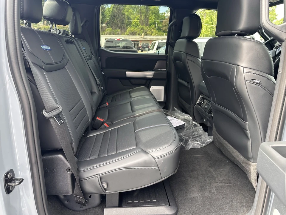 2026 Ford Super Duty 5th Gen - Image 19 of 31