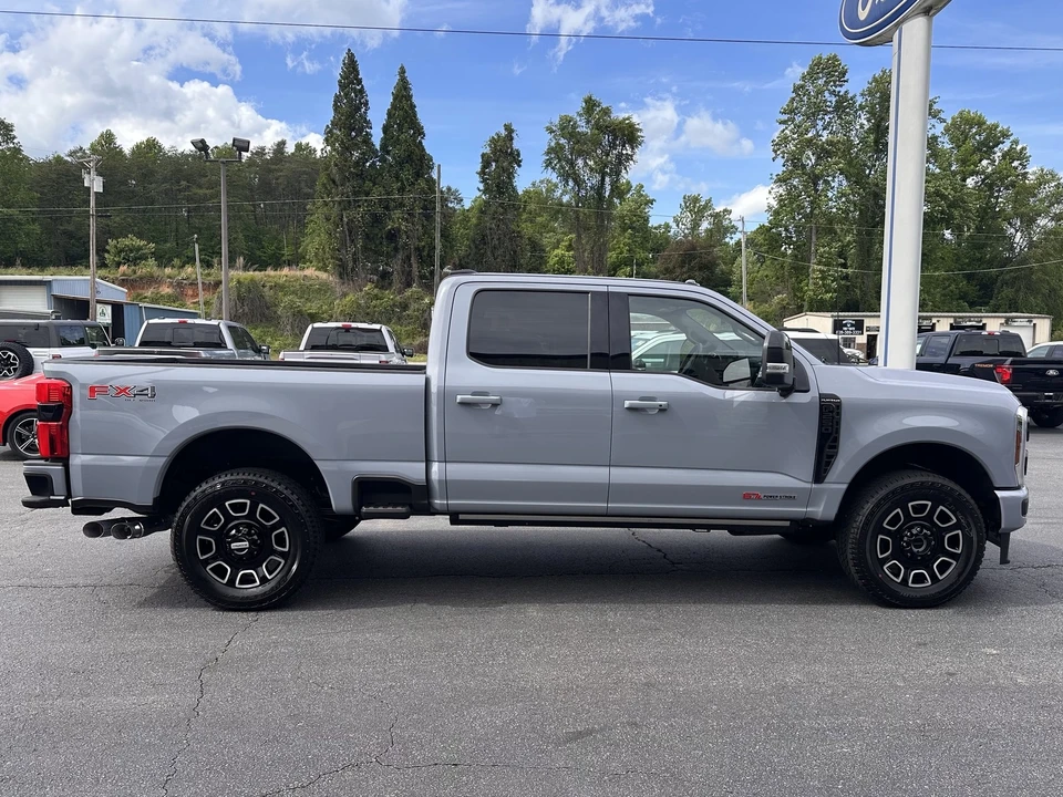 2026 Ford Super Duty 5th Gen - Image 5 of 31
