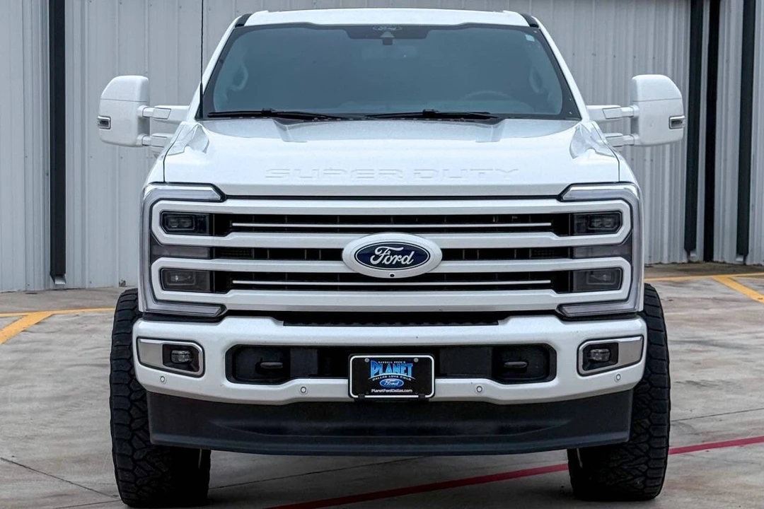 2026 Ford Super Duty 5th Gen - Image 2 of 31