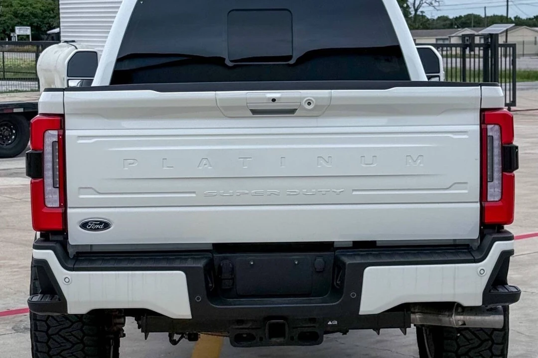 2026 Ford Super Duty 5th Gen - Image 7 of 31