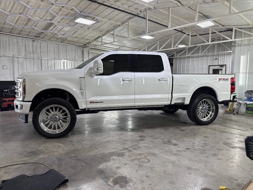 2026 Ford Super Duty 5th Gen - Image 13 of 31
