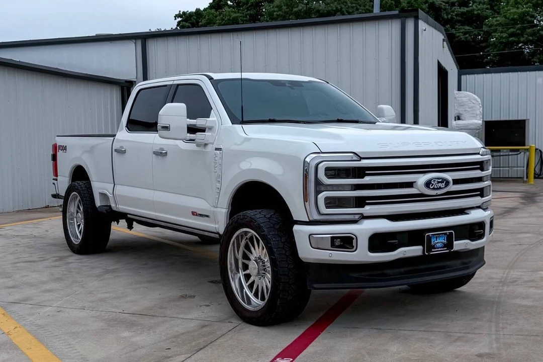 2026 Ford Super Duty 5th Gen - Image 3 of 31