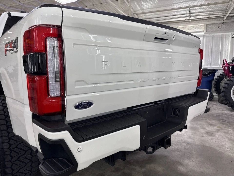 2026 Ford Super Duty 5th Gen - Image 23 of 31