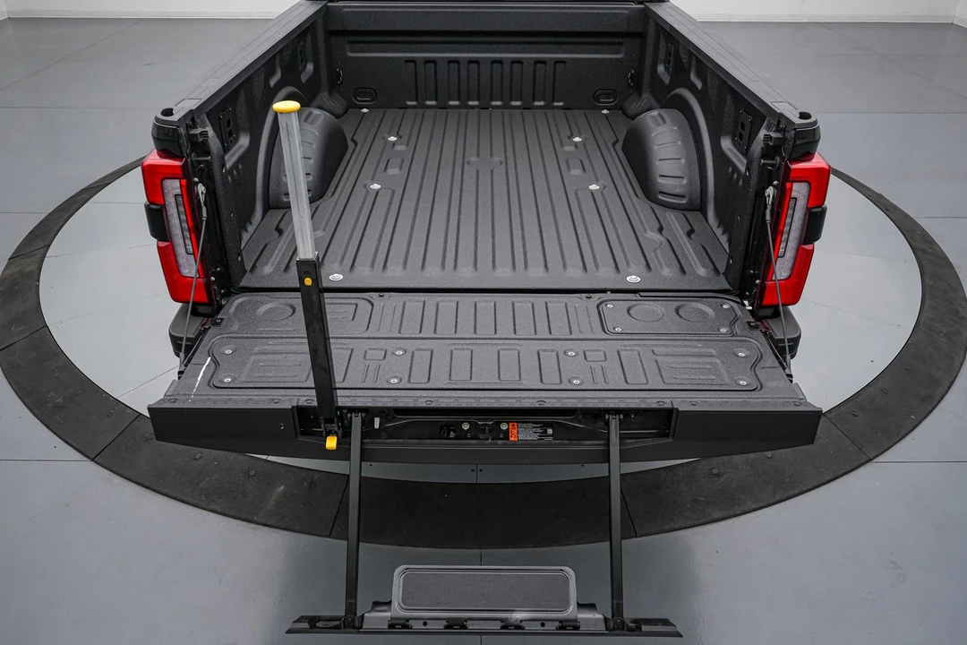 2026 Ford Super Duty 5th Gen - Image 8 of 31
