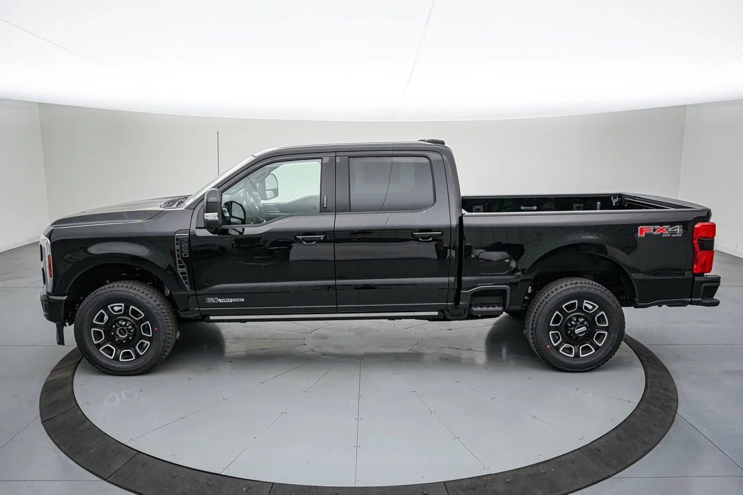 2026 Ford Super Duty 5th Gen - Image 10 of 31