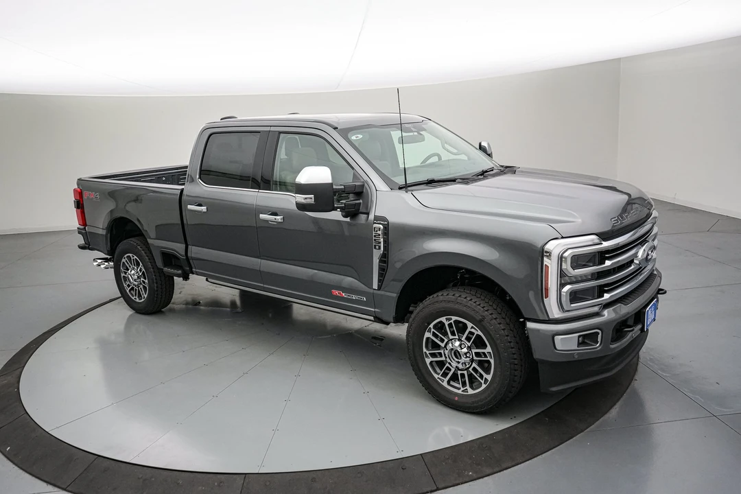 2026 Ford Super Duty 5th Gen - Image 2 of 31