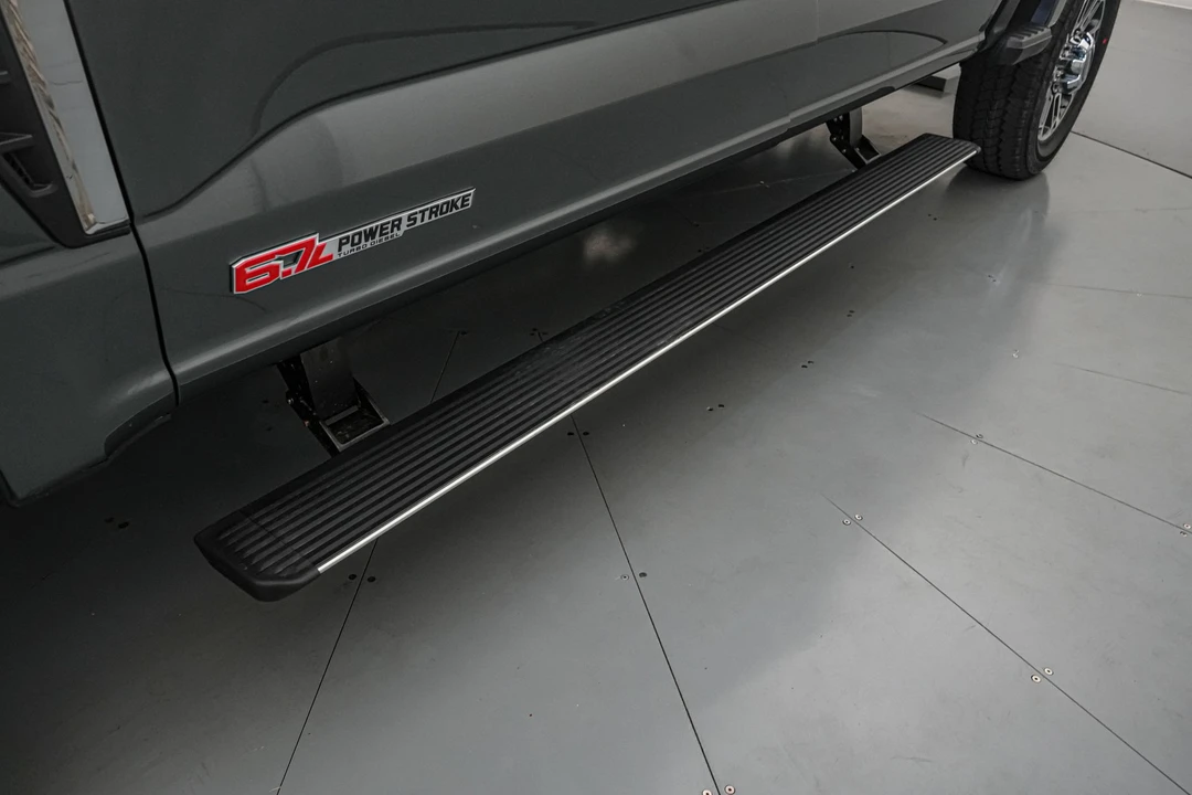 2026 Ford Super Duty 5th Gen - Image 13 of 31